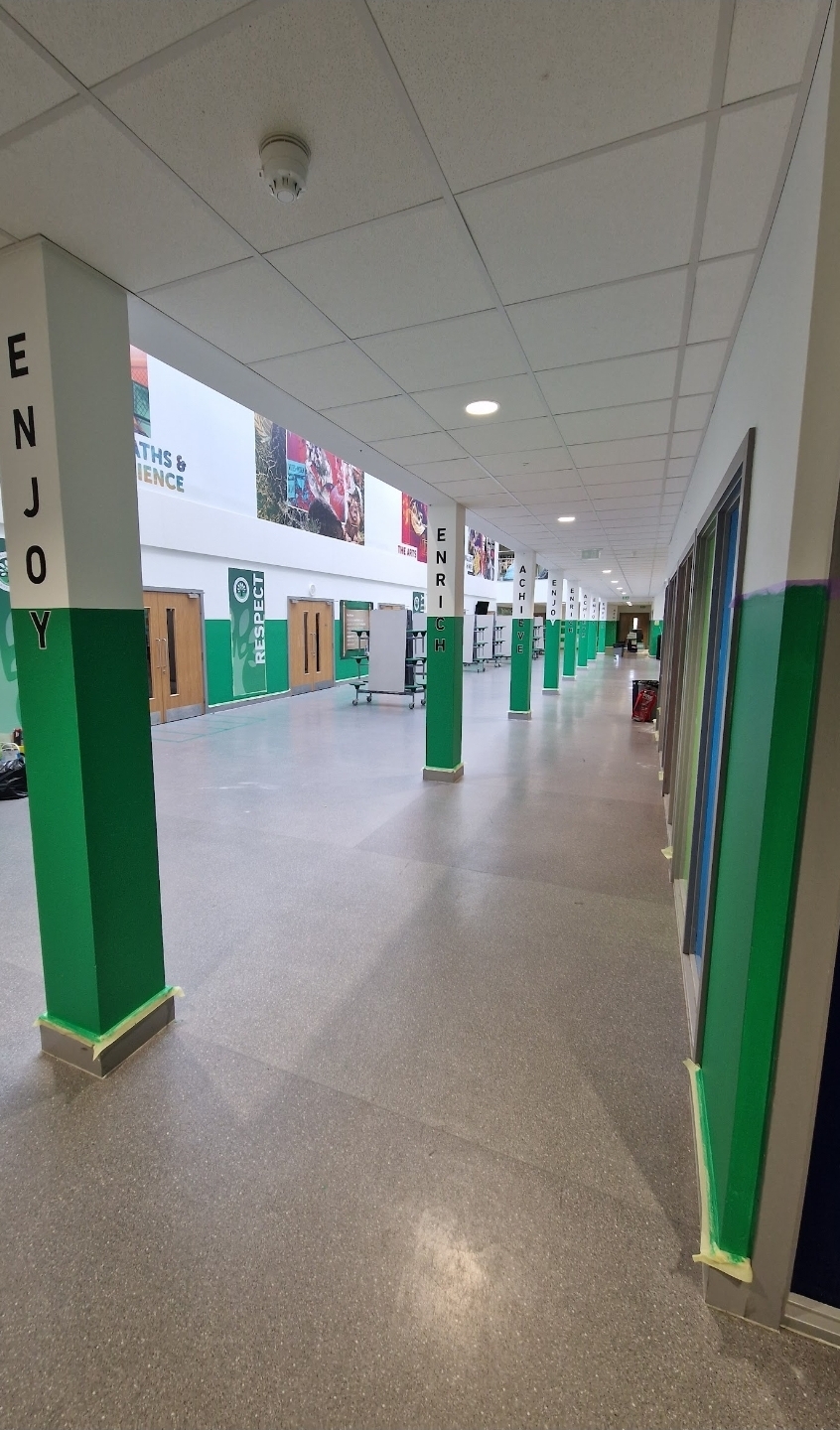 School corridor and columns redecoration